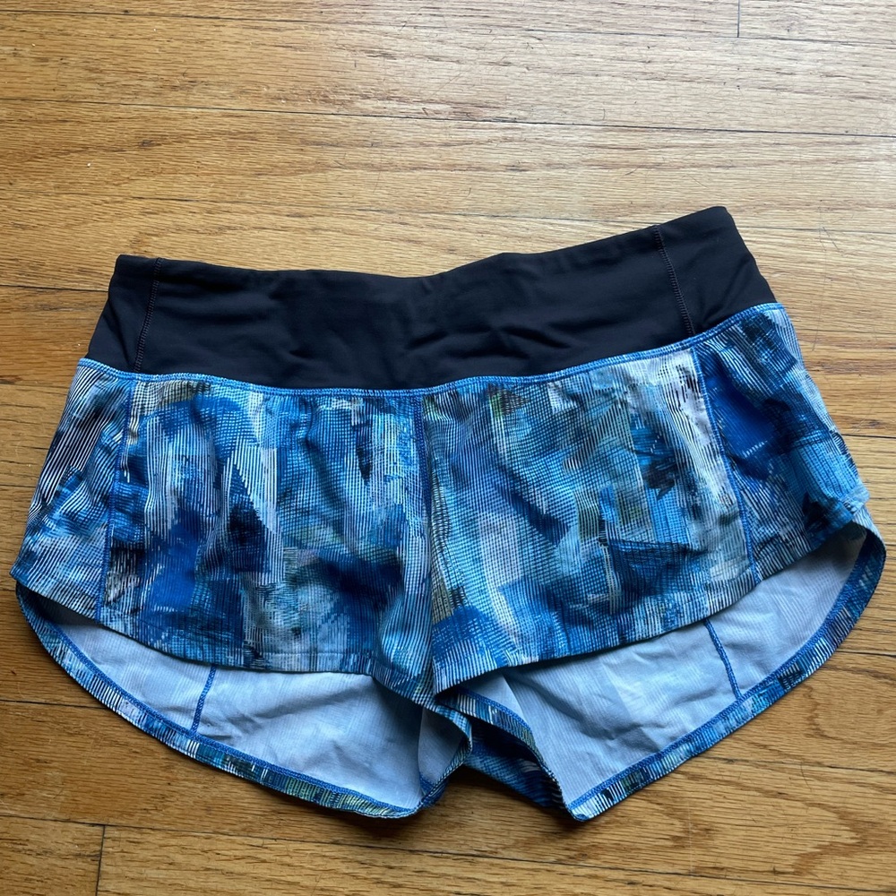 Lulu lemon Women's Blue Patterned Running Shorts with Black Waistband